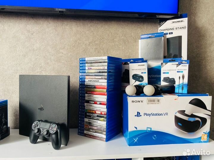 Sony Playstation 4 Pro cuh-7208b VR PS4