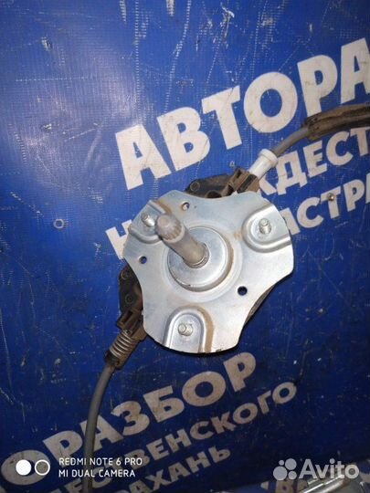 Задний правый стеклоподъемник Ваз Лада Гранта