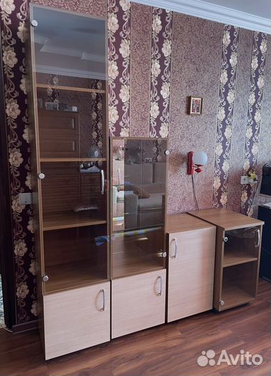 Пеналы со стекляными дверцами