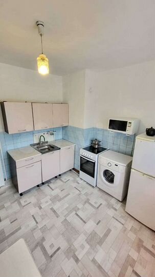 2-к. квартира, 37 м², 1/2 эт.
