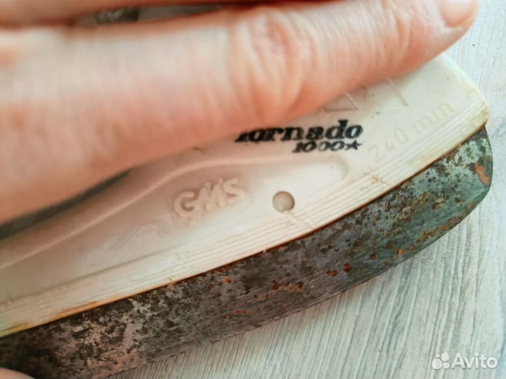 Коньки хоккейные