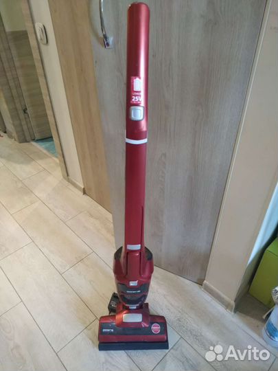 Вертикальный пылесос polaris