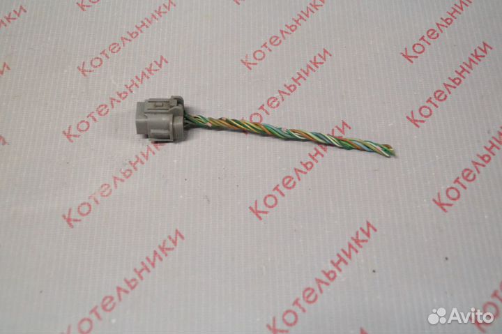 Nissan 23781-2Y011 Разъем регулятор холостого хода