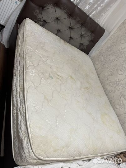 Кровать с матрасом бесплатно