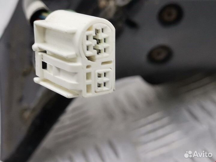 Зеркало боковое правое для Toyota Avensis 2 (T250)