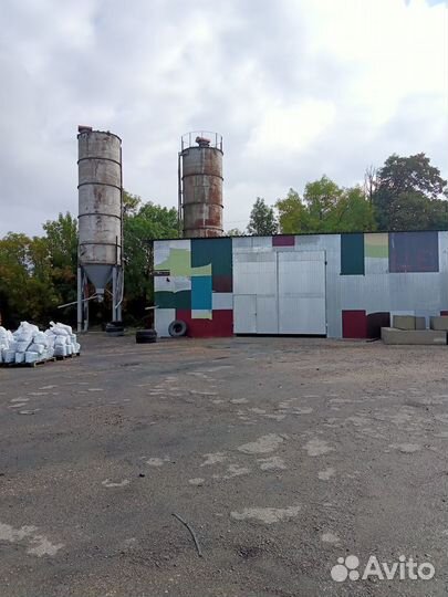 Услуга по перевалке и хранению грузов