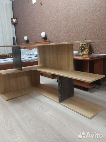 Полка угловая