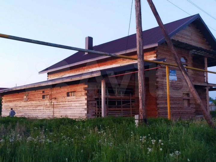 Дом 439,8 м² на участке 17 сот.