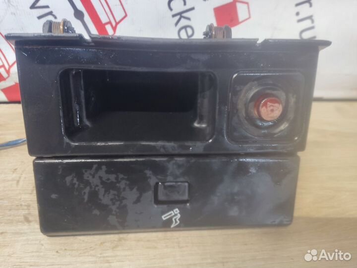 Пепельница передняя волга 3110