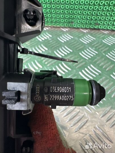 Форсунка топливная Skoda Fabia 1 1.2 AZQ