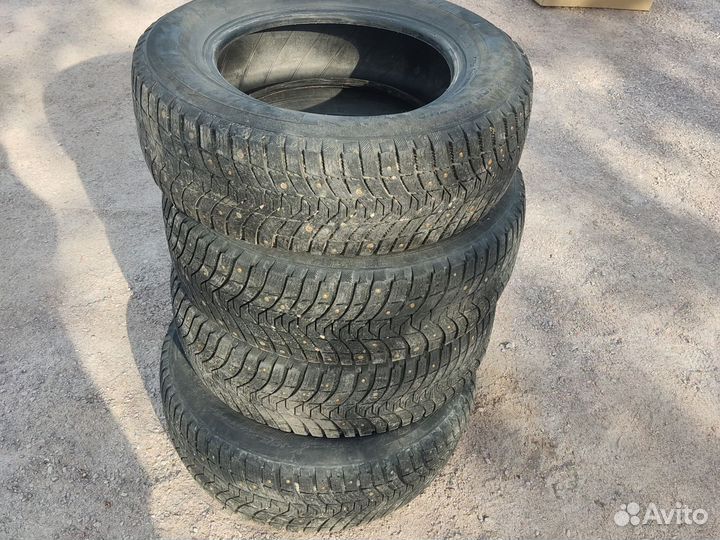 Michelin Latitude X-Ice North 3 215/65 R16