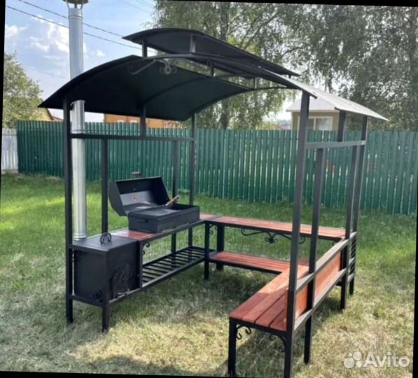 Мангал с крышей