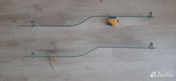 Полки стеклянные изогнутые с 2 креплен 117х20см