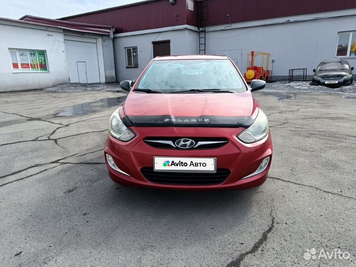 Hyundai Solaris 1.4 AT, 2013, 86 000 км