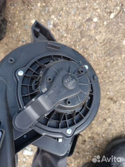 Мотор печки Лада Гранта