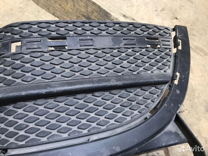 Решетка в бампер лев. перед. Porsche Cayenne