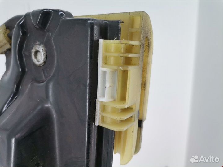 Стеклоподъемник передний правый Opel Astra