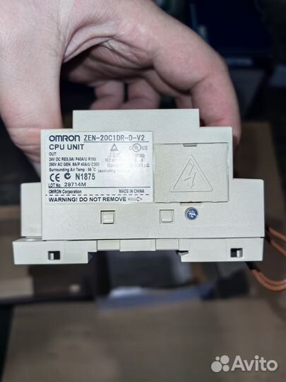 Программируемое реле ZEN-20C1DR-D-V2