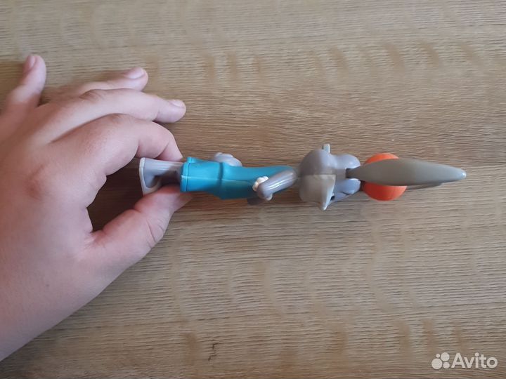 Игрушка из макдоналдс