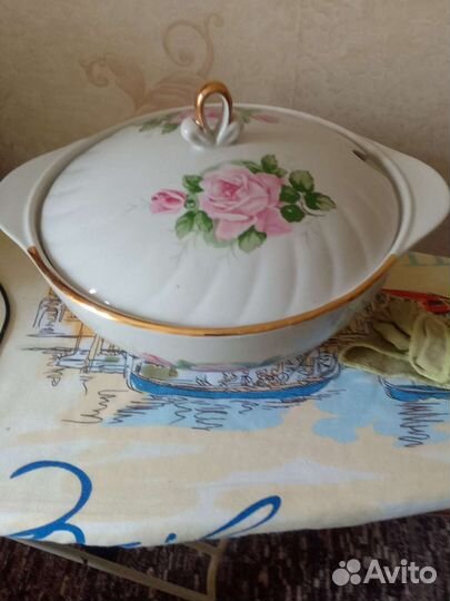 Супница фарфоровая СССР