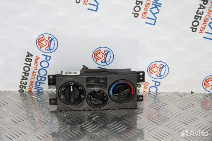 Блок управления отопителем Hyundai Elantra