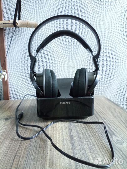 Беспроводные наушники Sony MDR-RF855RK