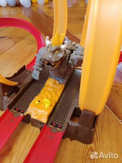 Трек хот вилс Марио Гигант Экшн Петля