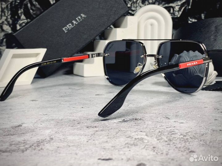 Очки Prada Aviator