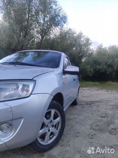 LADA Granta 1.6 МТ, 2012, битый, 270 000 км