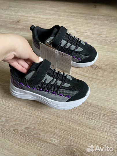 Новые Кроссовки