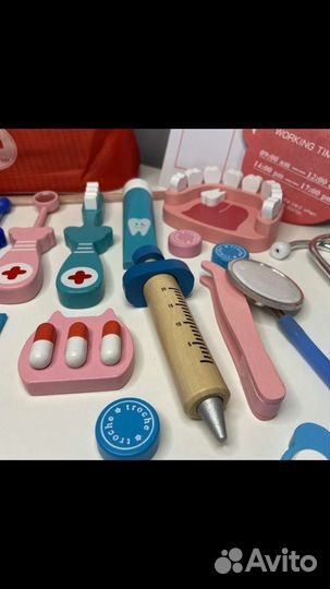 Набор доктора с сумкой Новый в коробке 22 предмета