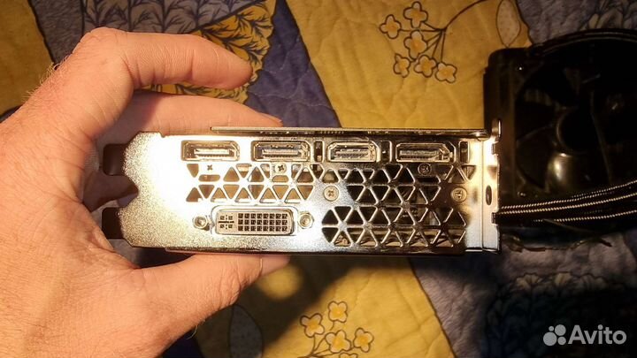 Evga GeForce GTX titan X Hybrid 1152Mhz