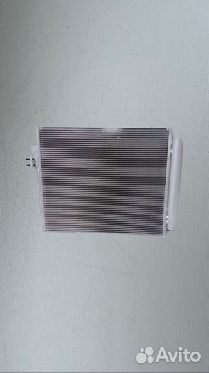 Радиатор кондиционера Hyundai Santa Fe 4