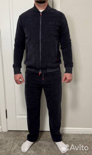 Спортивный костюм мужской Kiton