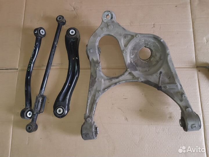 Рычаги задние левые Jeep Grand Cherokee WK2 рест