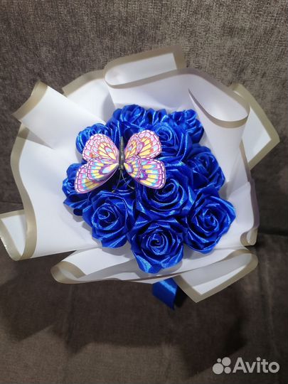 Букет из атласных роз