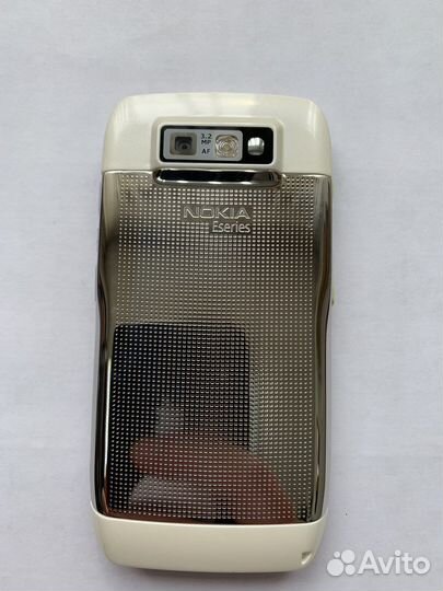 Nokia E71