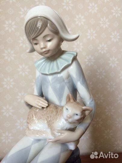 Статуэтка Lladro Nao Арлекин с котом фарфор винтаж