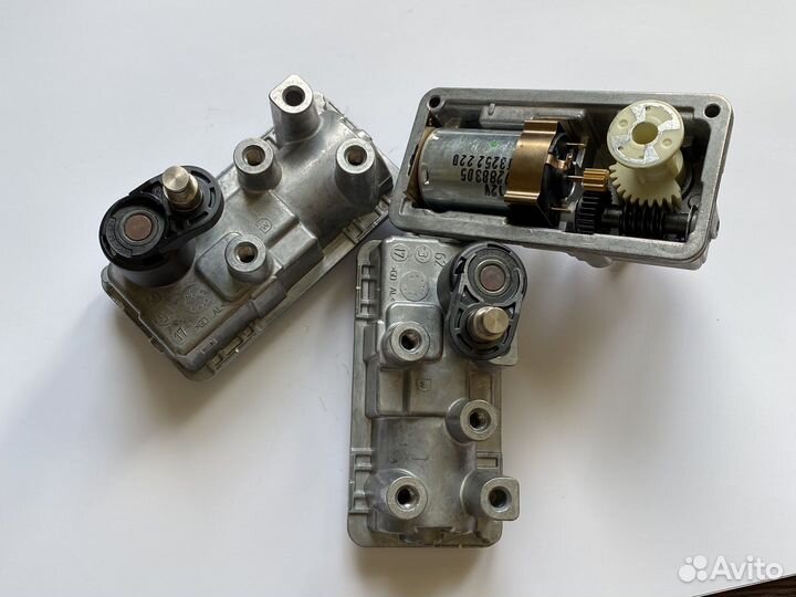 Оригинальный актуатор турбины Hella 6NW010430-18