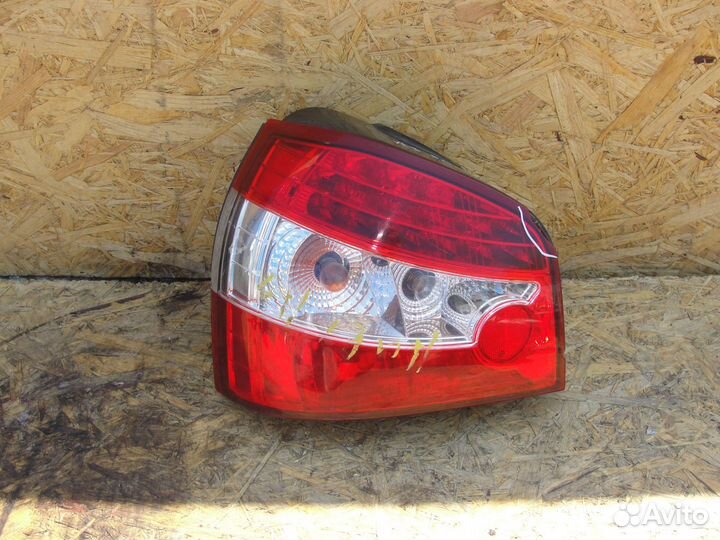 Фонарь задний левый Audi A3 8L тайвань с дефектом