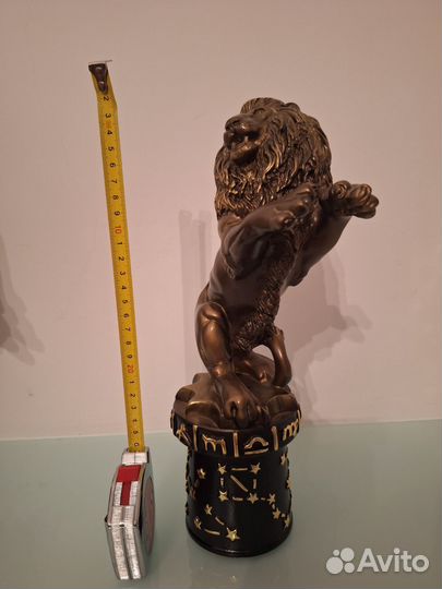 Интерьерная статуэтка