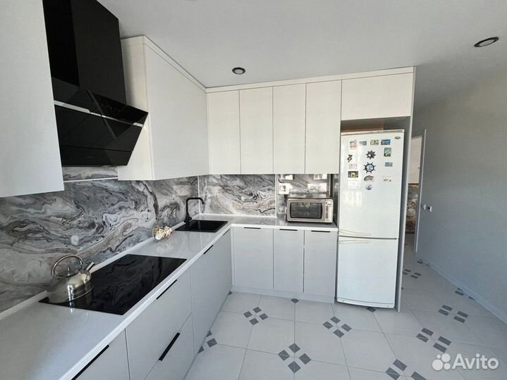 Кухня угловая заказать. Замер бесплатно