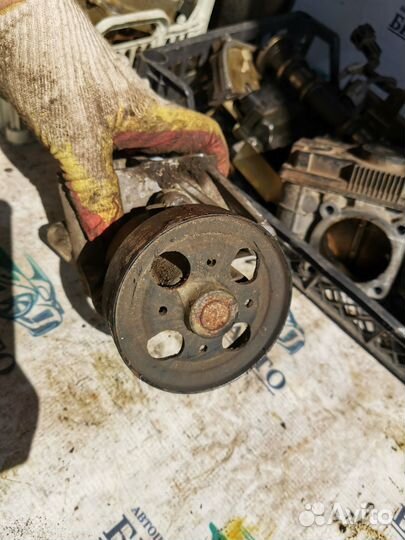 Насос водяной (помпа) Nissan X-Trail I (2000—2007)