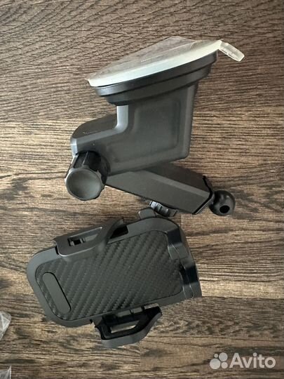 Держатель для смартфона автомобильный