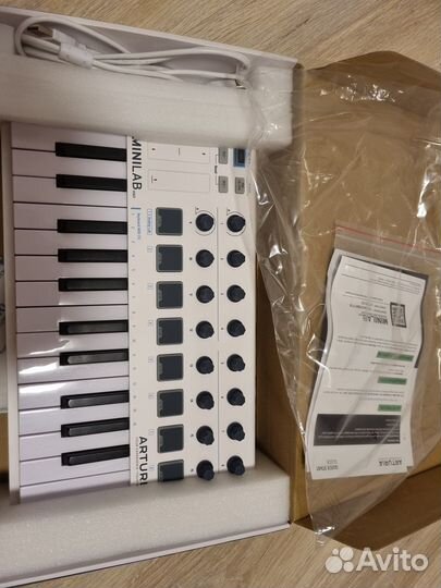 Миди клавиатура minilab mk2