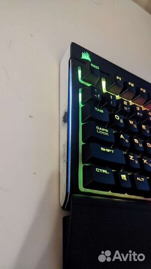 Corsair Strafe RGB Клавиатура