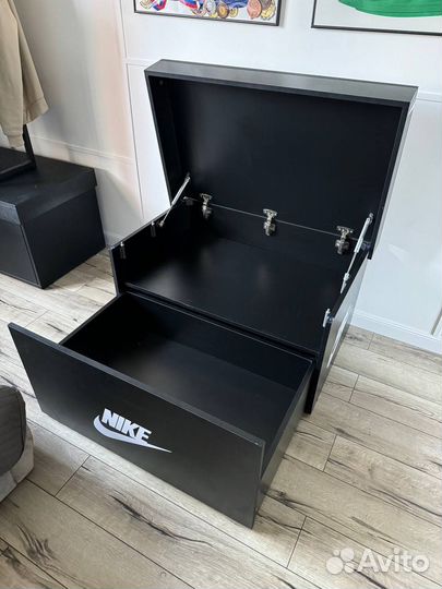 Коробка для обуви Nike (стилизированный ящик)