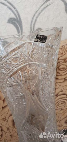 Хрустальная ваза