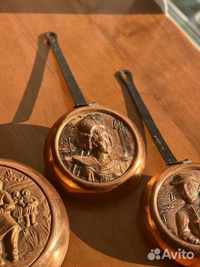 Медные сковородки. Франция