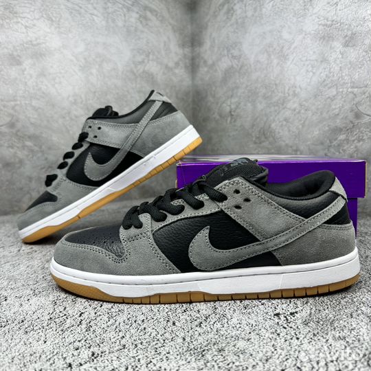 Кроссовки nike sb dunk серые